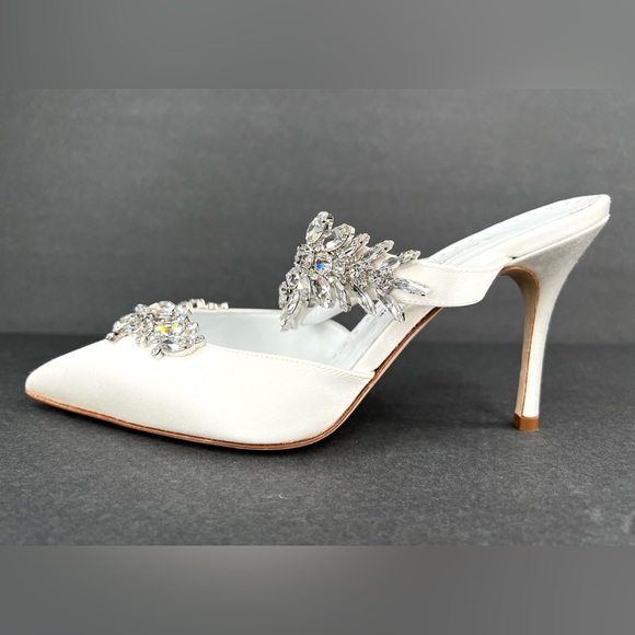 Manolo Blahnik Shoes - MANOLO BLAHNIK Lurum Crystal Embellished White Satin Mule Pumps Size EU 37.5